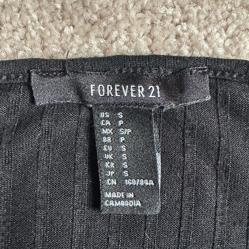 Forever 21 Black Buttoned Camisole - Picture 2 of 3